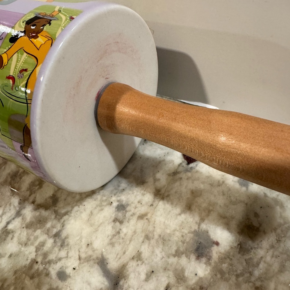 DISNEY TIANA CERAMIC ROLLING PIN-EPCOT INTERNATIONAL FOOD AND WINE FESTIVAL - Picture 4 of 10